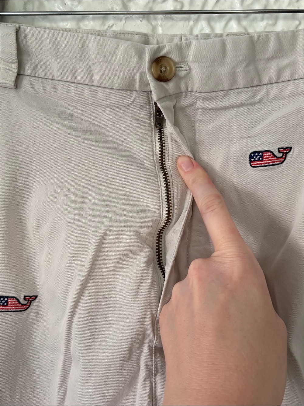 Vineyard Vines Breaker Shorts American Flag Whale Size 40 - Picture 3 of 7